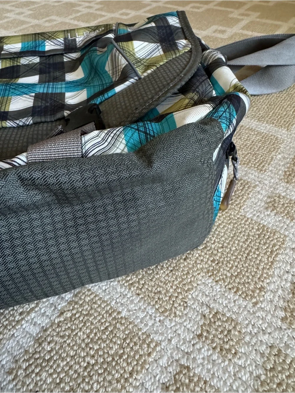 L.L. Bean Laptop Messenger Bag Padded Crossbody Briefcase Teal Gray Plaid O/S